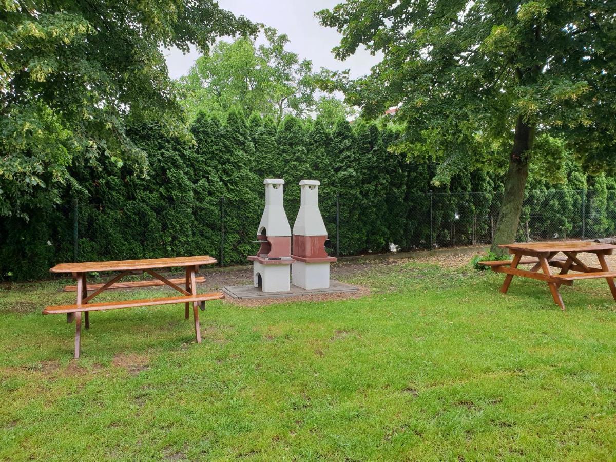 Noclegi Pod Modrzewiem Powidz  Buitenkant foto